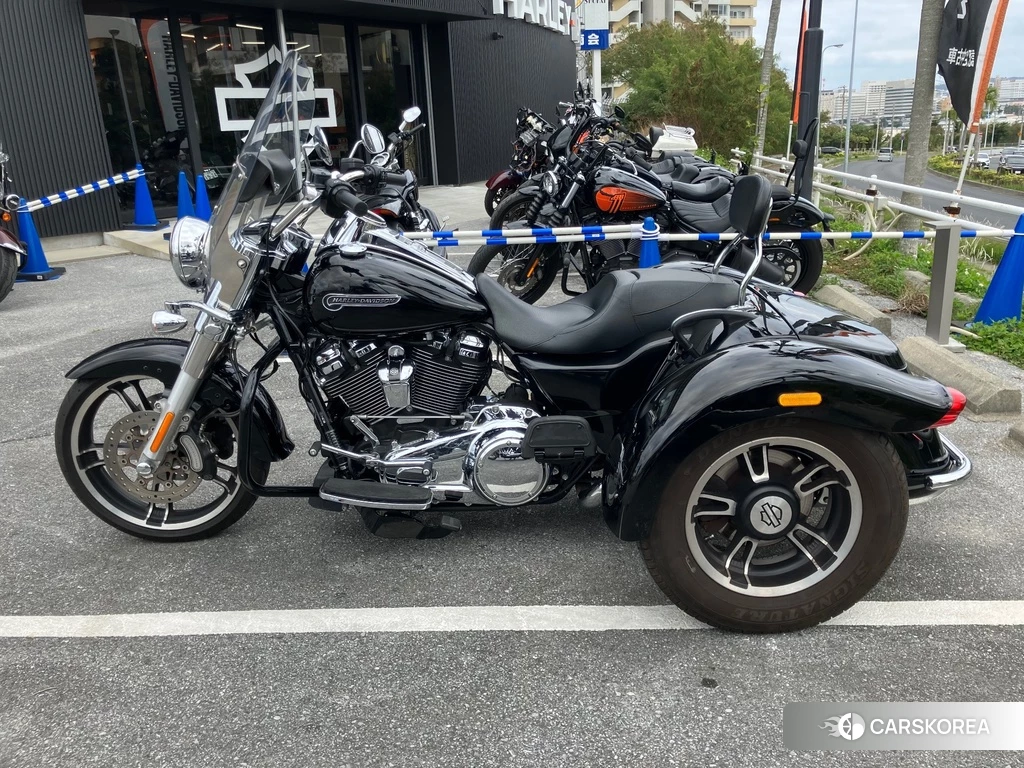 Проданный Harley-Davidson FREEWHEELER FLRT1740 2017 из Японии