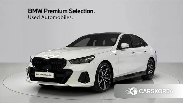 BMW 5 Series (G60) 2025 Белый из Кореи