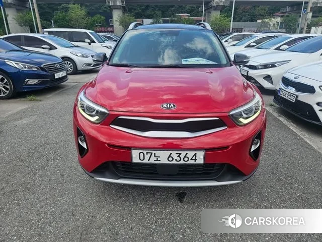 Kia Stonic 2018 Красный из Кореи