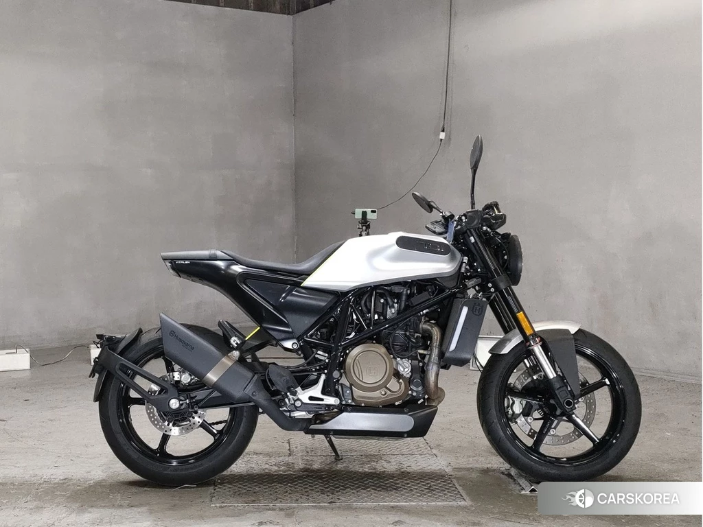 Проданный Husqvarna VITPILEN 701 2018 из Японии