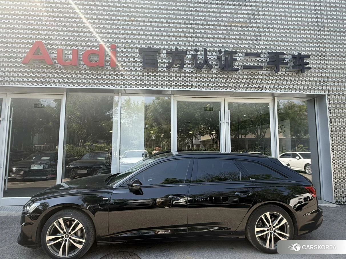 Audi A6 (import) 2021 Черный из Китая