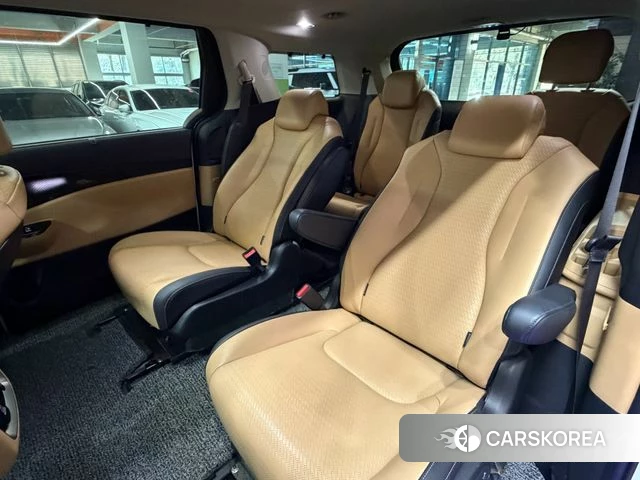 Kia Carnival 4th generation 2021 Белый из Кореи