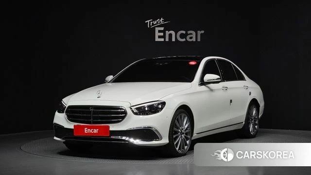 Mercedes-Benz E-Class W213 2023 Белый из Кореи