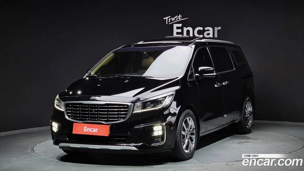 Kia The New Carnival 2018 Черный из Кореи