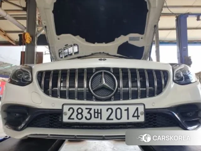 Mercedes-Benz SLC-Class R172 2019 Белый из Кореи