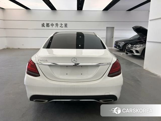 Mercedes-Benz Class C 2020 Белый из Китая