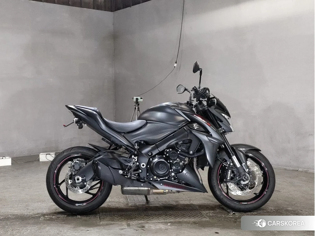 Проданный Suzuki GSX-S1000 2018 из Японии