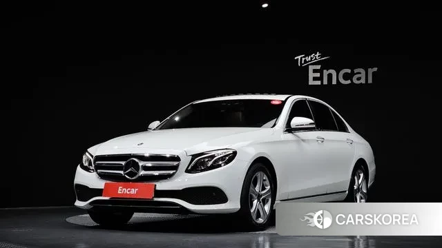 Mercedes-Benz E-Class W213 2018 Белый из Кореи
