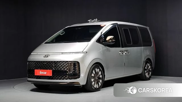 Hyundai Staria 2021 Серебряный из Кореи