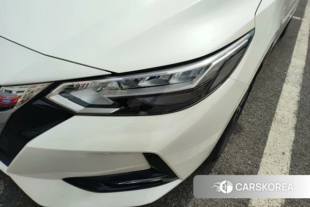 Nissan Xuan Yi 2019 Белый из Китая