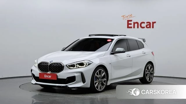 BMW 1 Series (F40) 2021 Белый из Кореи