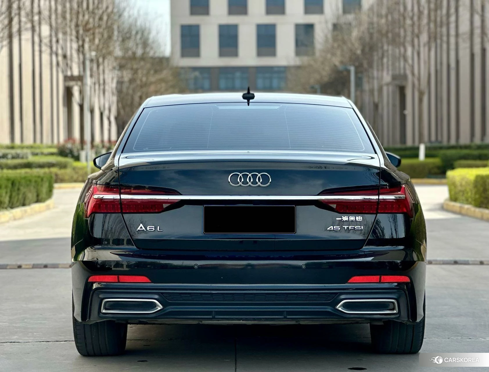 Audi A6L 2020 Черный из Китая