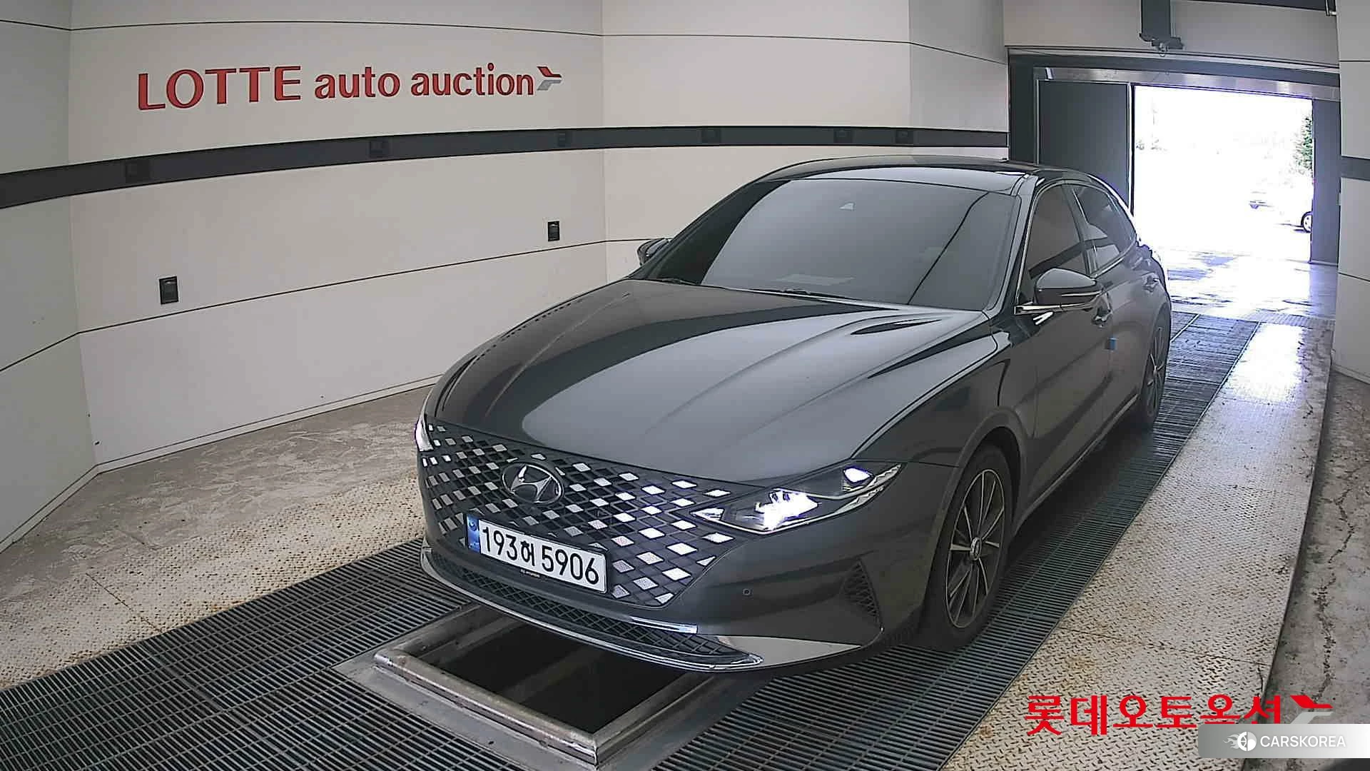 Hyundai Grandeur 2023 Nocturne Grey Metallic из Кореи