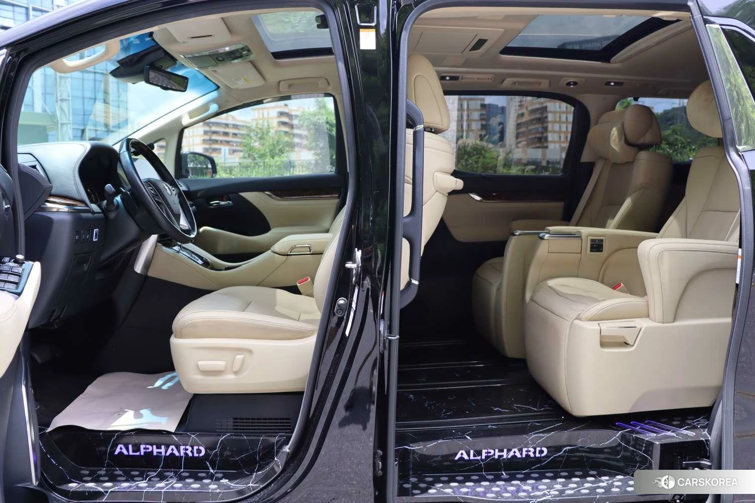 Toyota Elfa id 4479810 из Китая