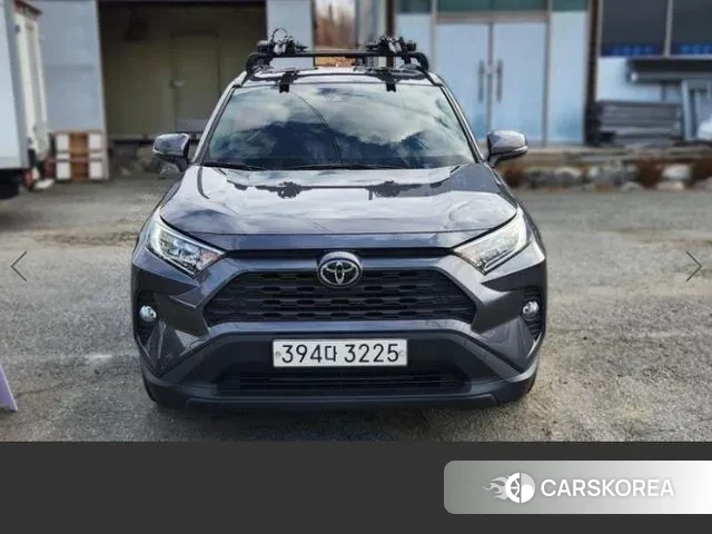 Toyota RAV4 5th Generation 2021 Черный из Кореи