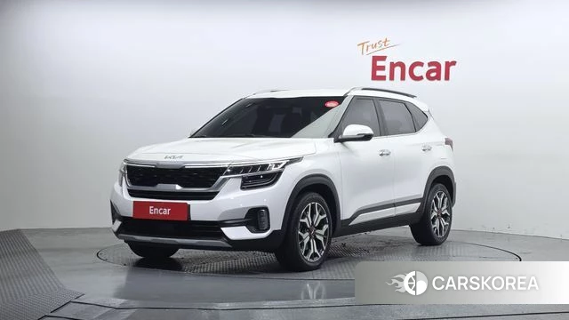 Kia Seltos 2022 Белый из Кореи