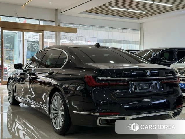 BMW 7 series 2021 Черный из Китая