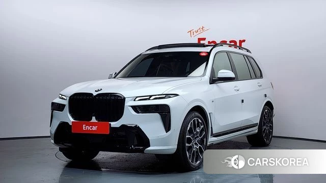 BMW X7 (G07) 2025 Белый из Кореи