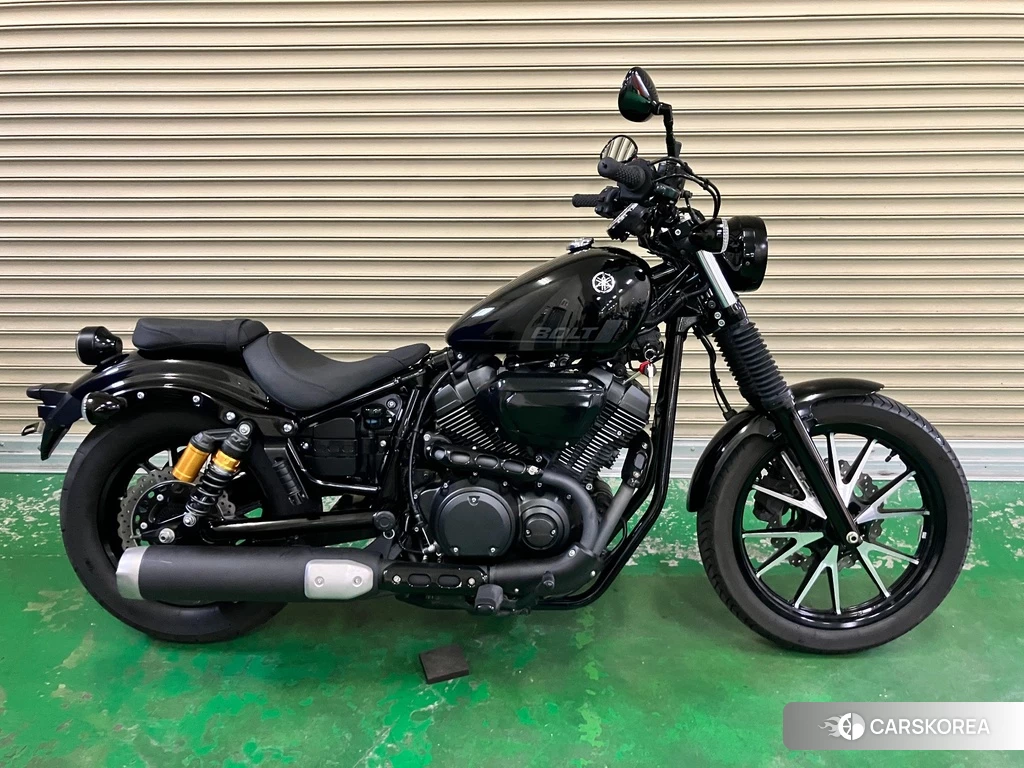 Проданный Yamaha BOLT 950R 2021 из Японии, фото 2