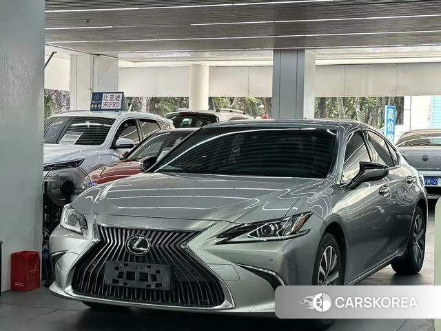 Lexus ES 2021 Шампань из Китая