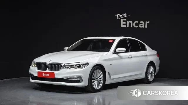 BMW 5 Series (G30) 2018 Белый из Кореи