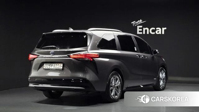 Toyota Sienna 4th Generation 2021 Серый из Кореи