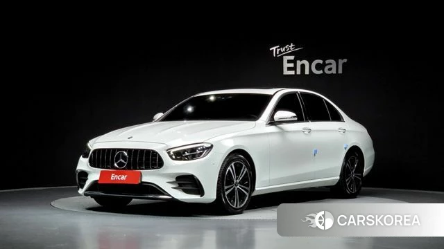 Mercedes-Benz E-Class W213 2021 Белый из Кореи