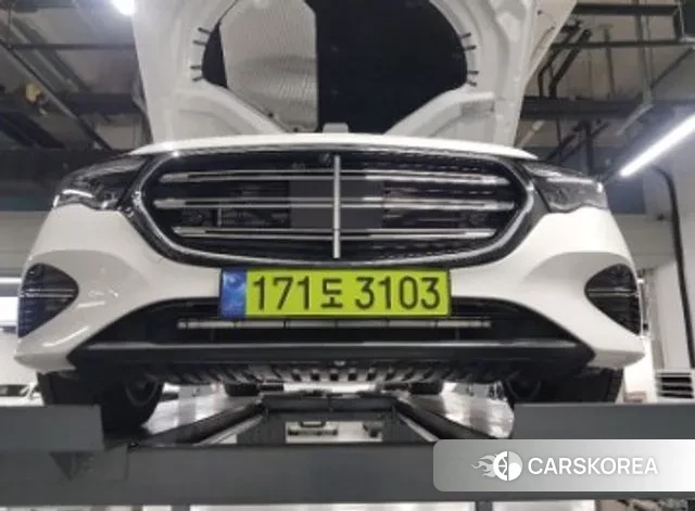 Mercedes-Benz E-Class W214 2025 Белый из Кореи