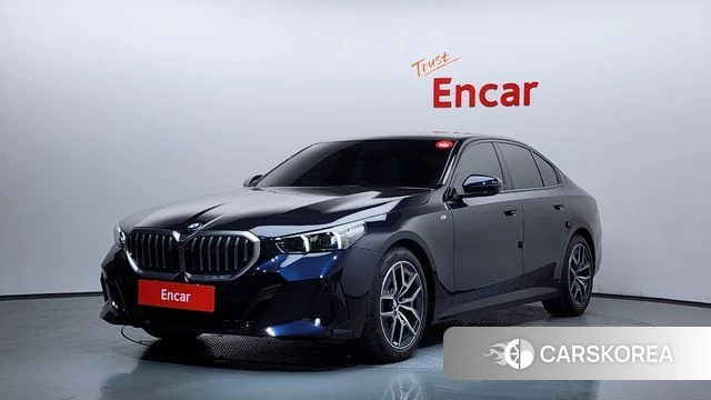 BMW 5 Series (G60) 2024 Черный из Кореи