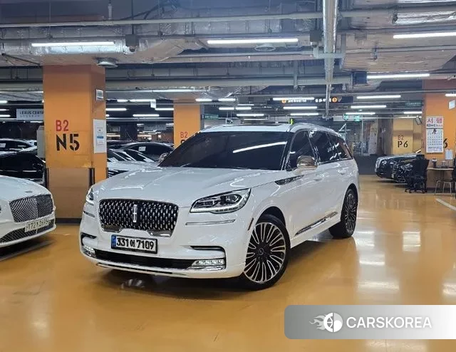 Lincoln Aviator 2nd generation 2020 Белый из Кореи