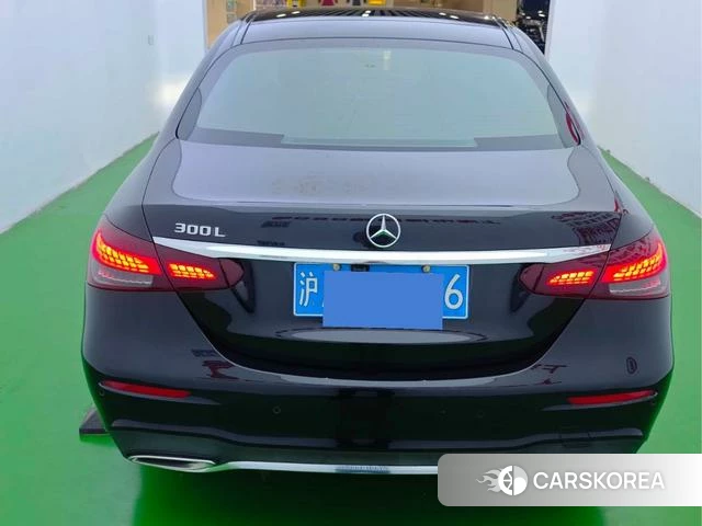 Mercedes-Benz E-class 2021 Черный из Китая