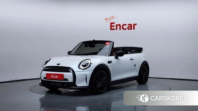 Mini Cooper Convertible 2023 Белый из Кореи