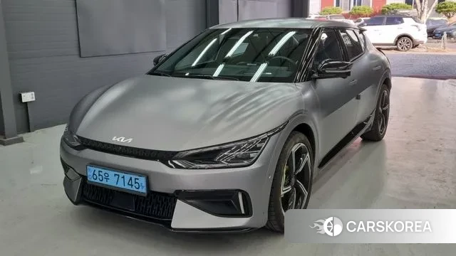 Kia EV6 2023 Серебристо-серый из Кореи