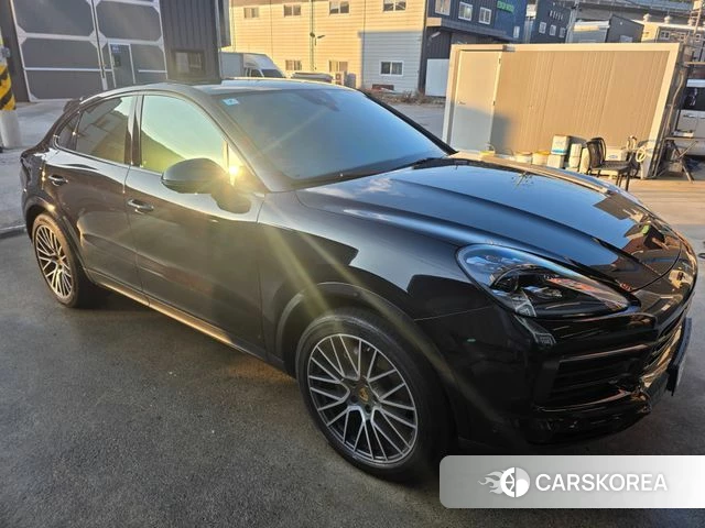 Porsche Cayenne (PO536) 2022 Черный из Кореи