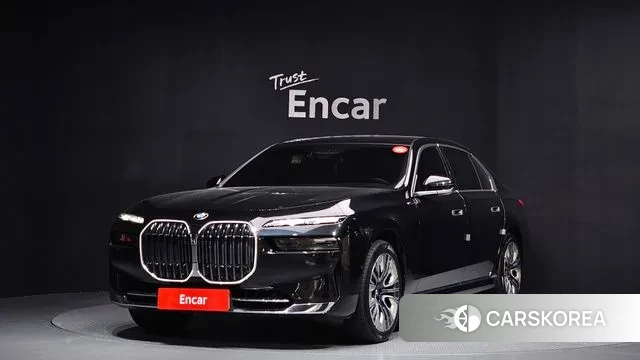 BMW 7 Series (G70) 2023 Черный из Кореи