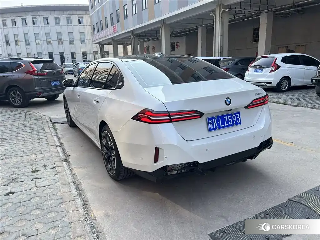 BMW 5 series 2026 Белый из Китая