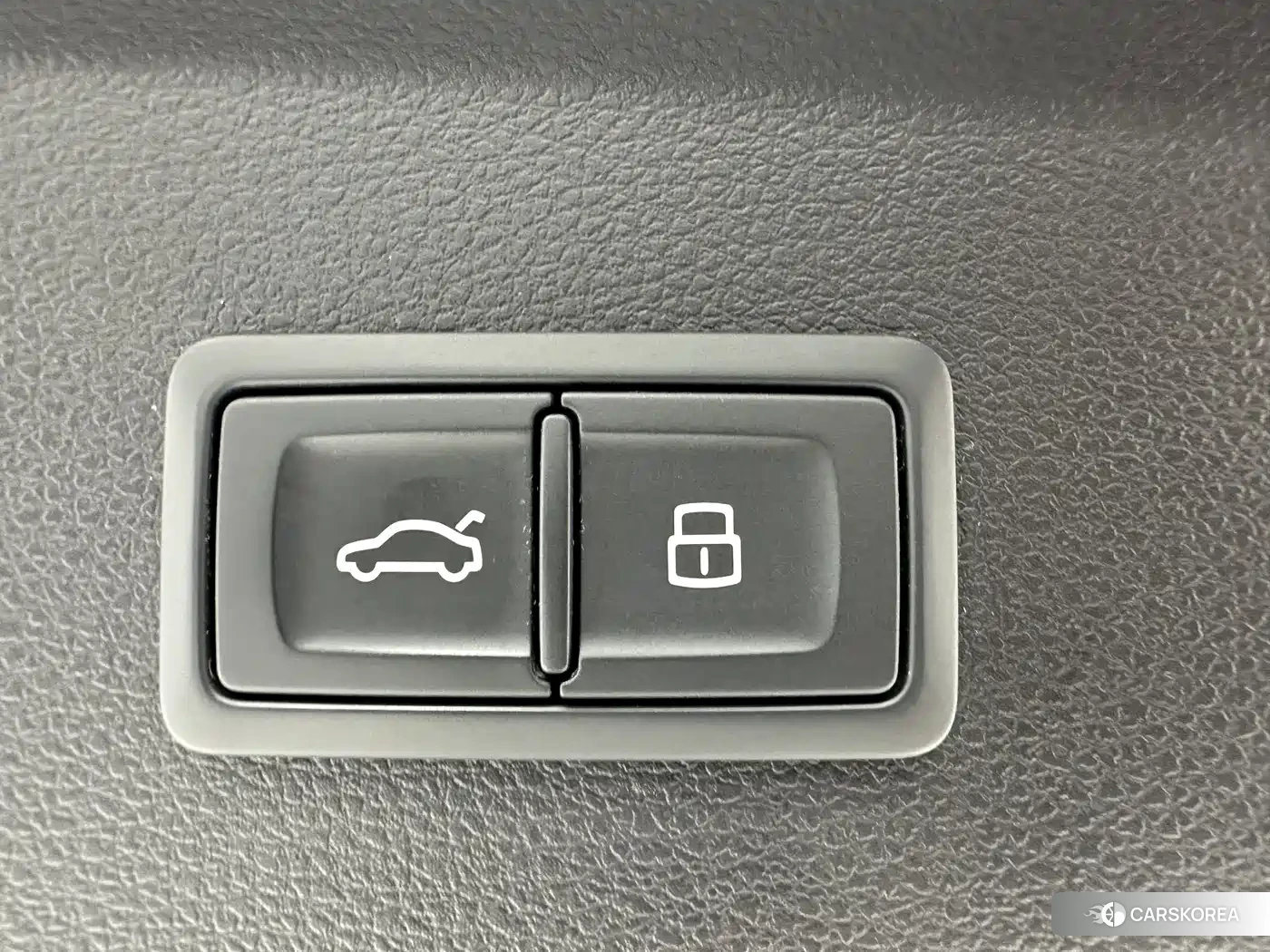 Audi Q2L 2022 Silver/gray из Китая