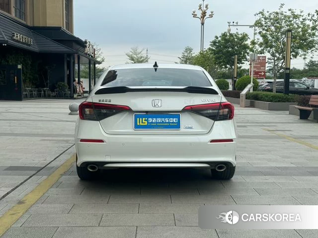 Honda Civic 2022 Белый из Китая