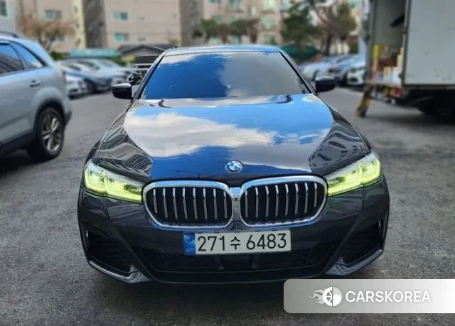 BMW 5 Series (G30) 2022 Черный из Кореи