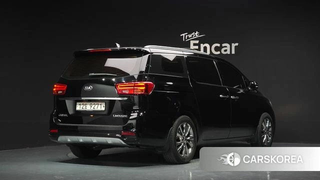 Kia The New Carnival 2018 Черный из Кореи