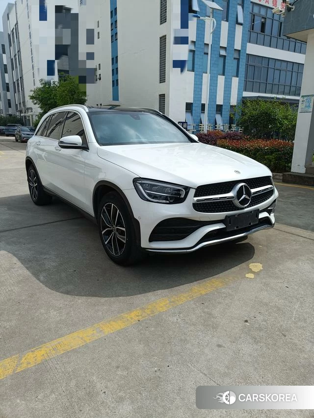 Mercedes-Benz GLC 2021 Белый из Китая