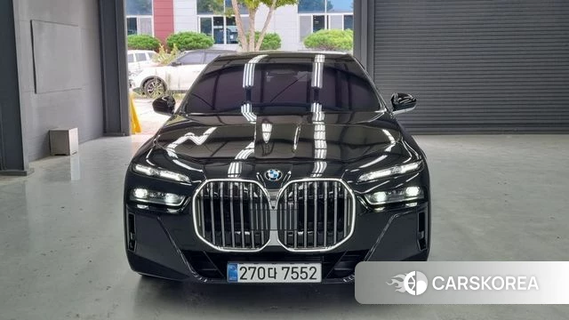 BMW 7 Series (G70) 2025 Черный из Кореи