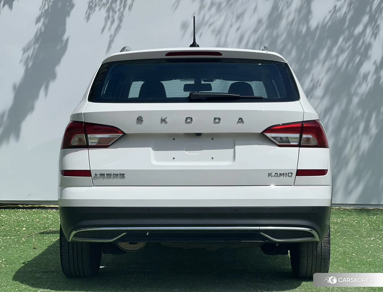 Skoda Komick 2022 Белый из Китая