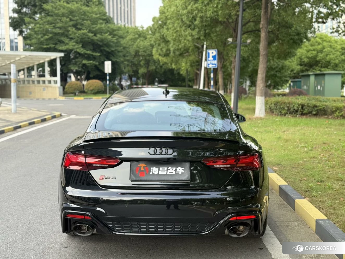 Audi RS 5 2023 Черный из Китая