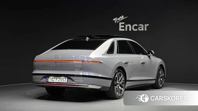 Hyundai Grandeur Hybrid (GN7) 2023 Серый из Кореи