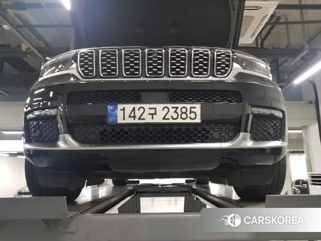 Jeep Grand Cherokee (WL) 2021 Черный из Кореи