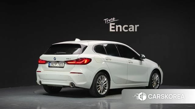 BMW 1 Series (F40) 2021 Белый из Кореи