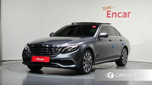 Mercedes-Benz E-Class W213 2019 Серый из Кореи