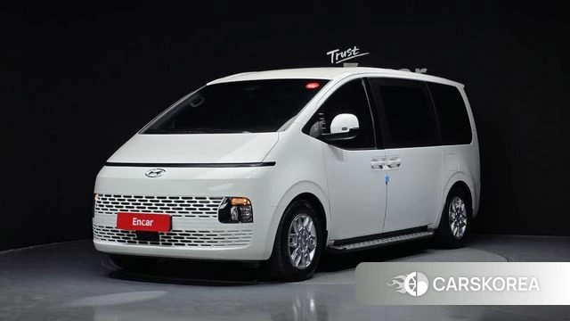 Hyundai Staria 2023 Белый из Кореи