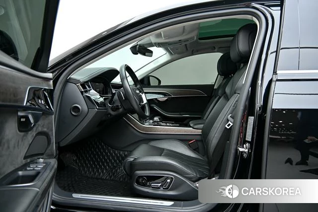 Audi A8 2020 Черный из Китая